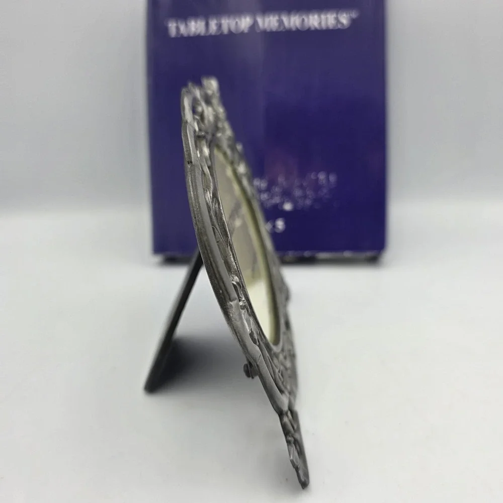 1996 International Silver TableTop Memories Cherub Angel Picture Frame 5
